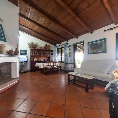 Villa Monica *